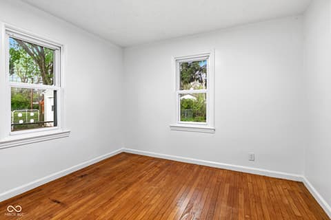 Photo of 483 S Somerset Avenue, Indianapolis, IN