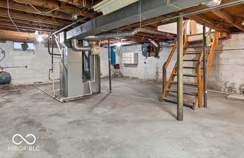Photo of 483 S Somerset Avenue, Indianapolis, IN