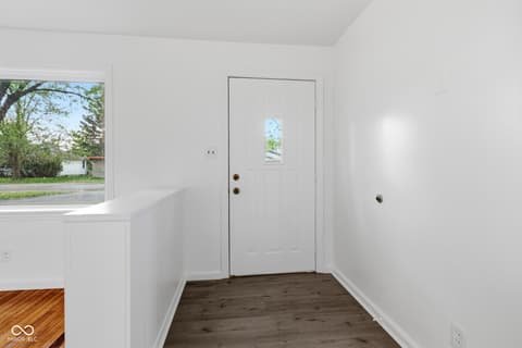 Photo of 483 S Somerset Avenue, Indianapolis, IN