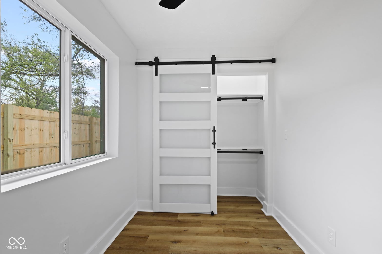 Walk In Closets