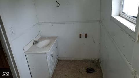 Photo of 355 W Commerce Street, Dunkirk, IN