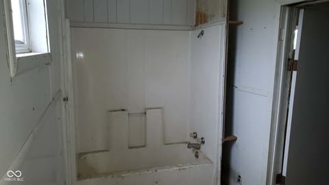 Photo of 355 W Commerce Street, Dunkirk, IN