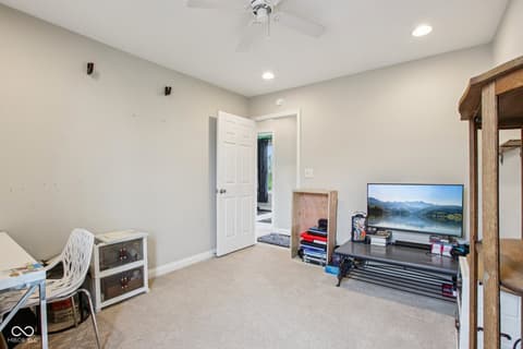 Photo of 142 S 4th Avenue, Beech Grove, IN
