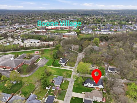 Photo of 980 W Poplar Street, Zionsville, IN