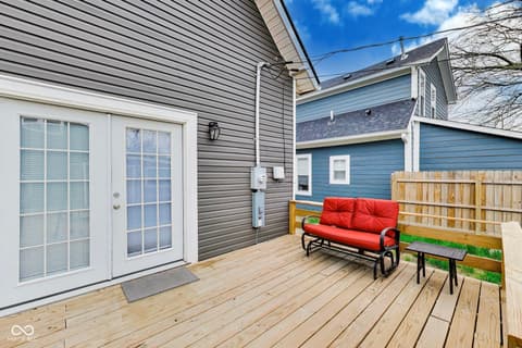 Outdoor living area at 338 N Randolph Street, Indianapolis, IN