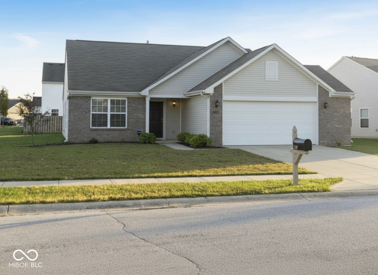 Photo of 2287 Rosswood Boulevard, Indianapolis, IN