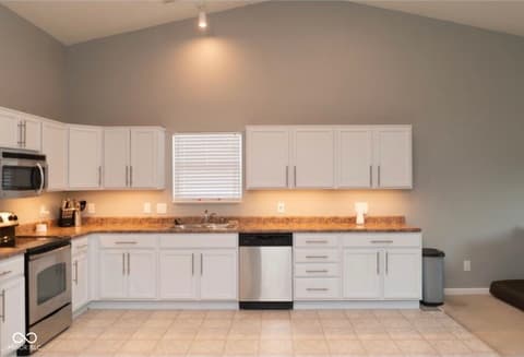 Photo of 2287 Rosswood Boulevard, Indianapolis, IN