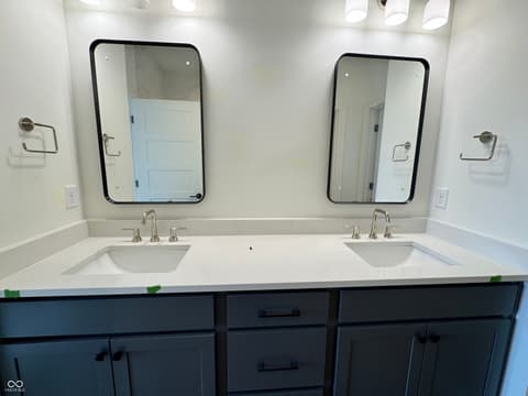 Primary bathroom at 16533 Iron Tree Court, Westfield, IN
