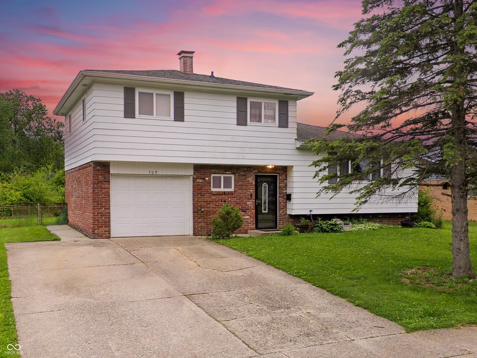 Front exterior at 709 N Bend Road, Beech Grove, IN
