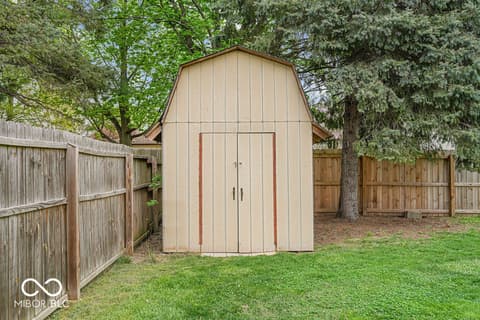 Photo of 387 Pleasantview Boulevard, Greenwood, IN