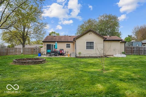 Photo of 387 Pleasantview Boulevard, Greenwood, IN