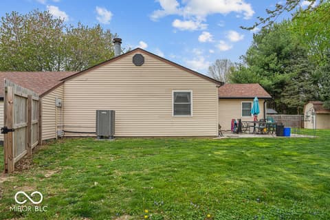 Photo of 387 Pleasantview Boulevard, Greenwood, IN