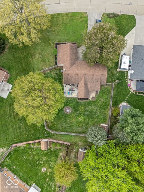 Photo of 387 Pleasantview Boulevard, Greenwood, IN