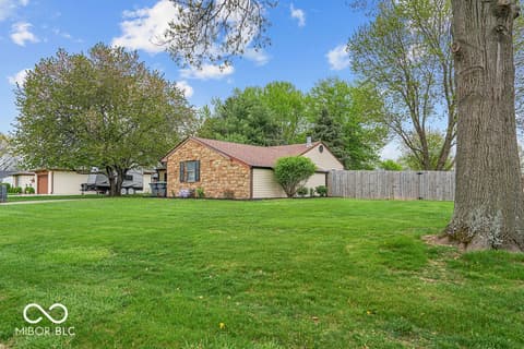 Photo of 387 Pleasantview Boulevard, Greenwood, IN