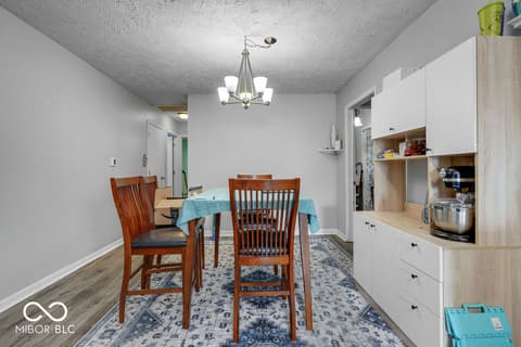 Photo of 387 Pleasantview Boulevard, Greenwood, IN