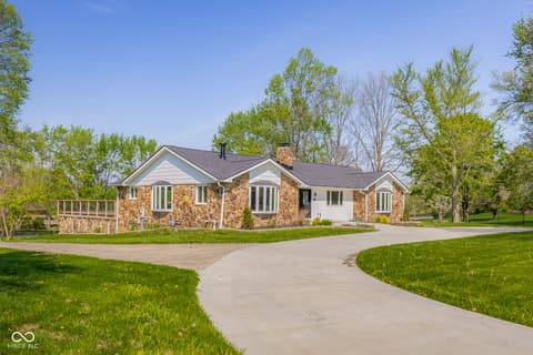 Photo of 3532 Shoshonee Drive, Columbus, IN