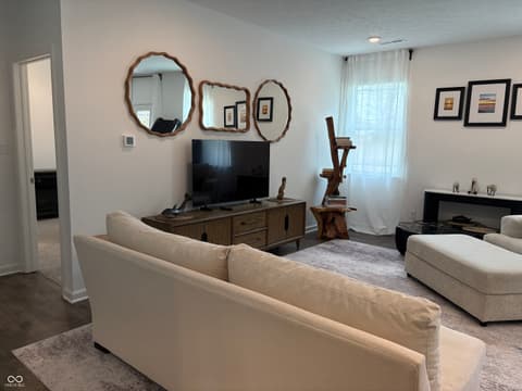 Photo of 3779 S Village Row, New Palestine, IN