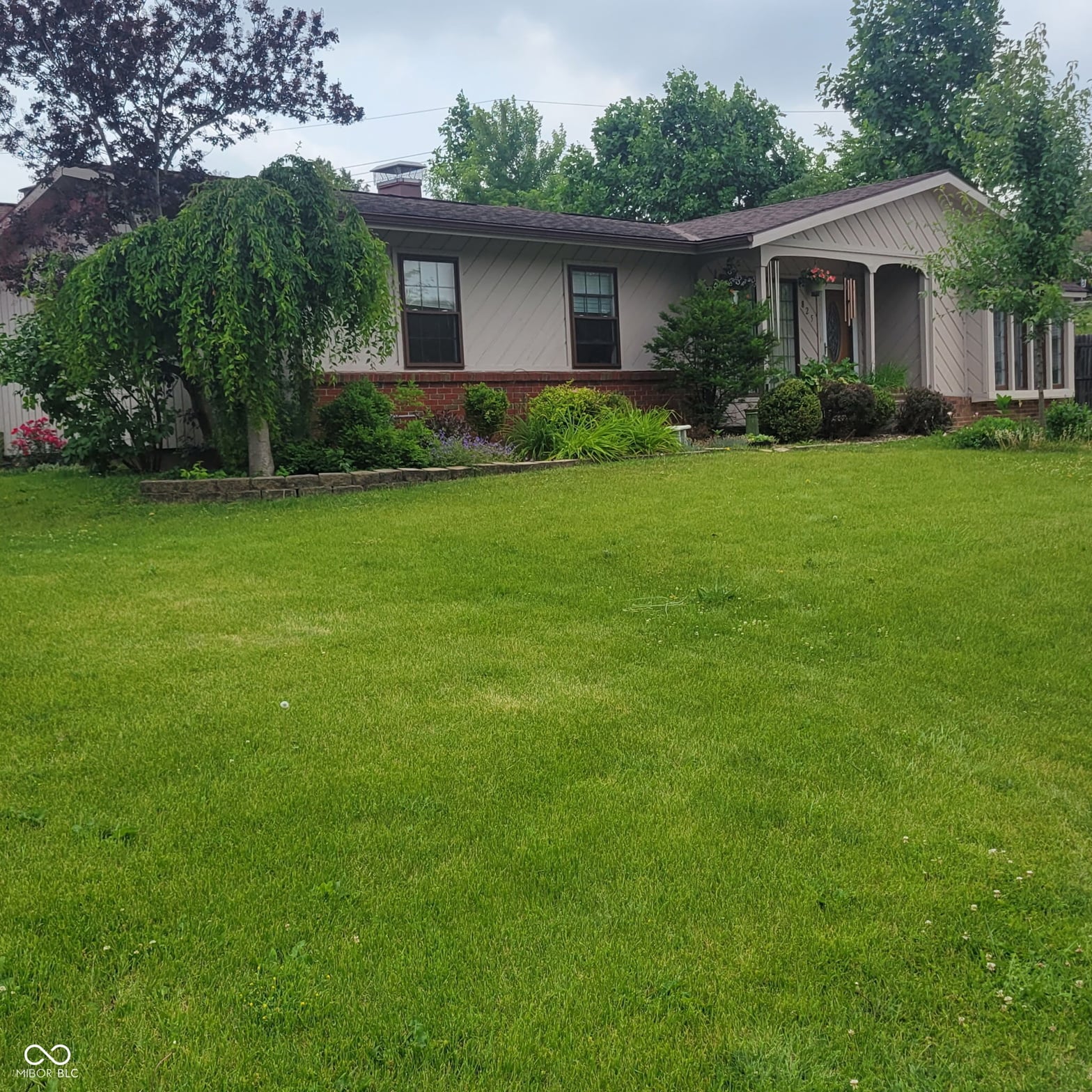 Front exterior at 825 Parkview Drive, Rushville, IN