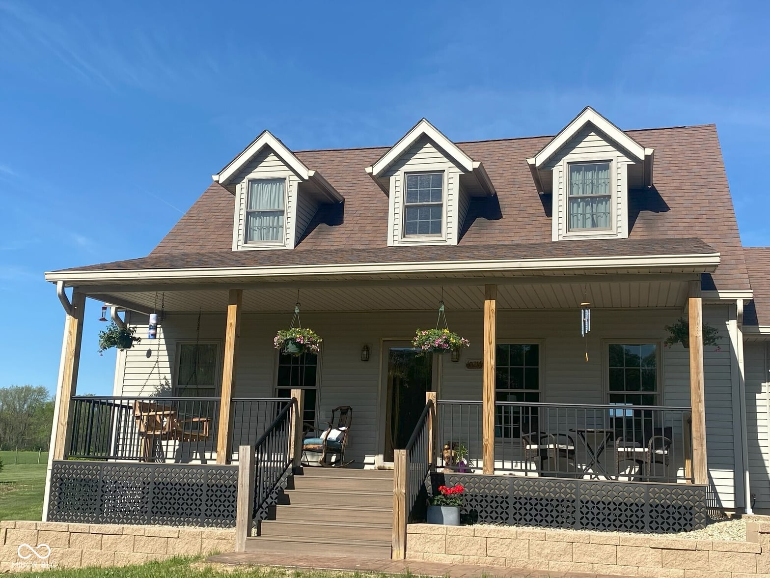 Photo of 10216 S County Road 10 E, Cloverdale, IN