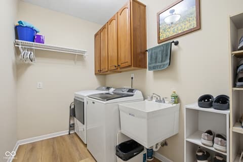 Laundry room at 7398 Dunmore Point, Noblesville, IN