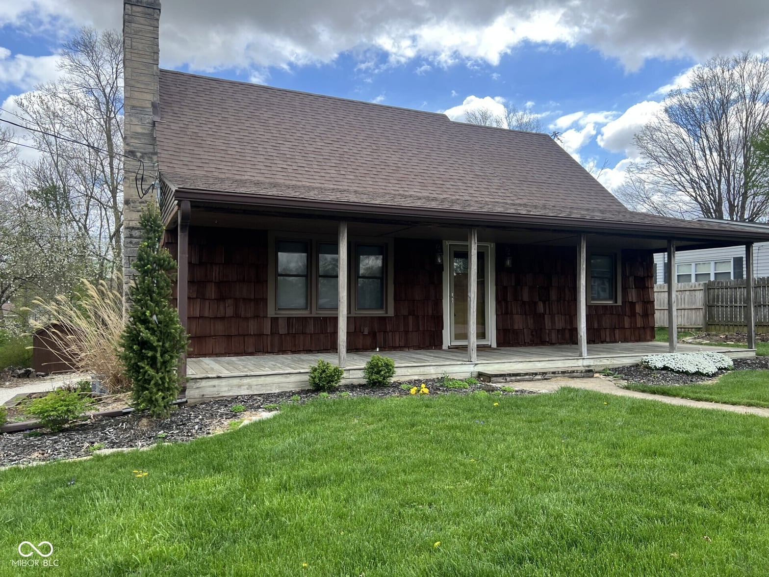 Photo of 2724 E Fairoaks Drive, New Castle, IN