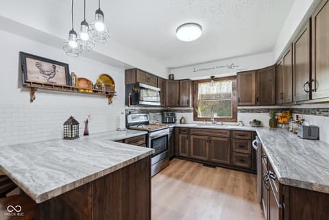 Photo of 8330 S 750 W, Pendleton, IN
