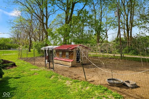 Photo of 8330 S 750 W, Pendleton, IN