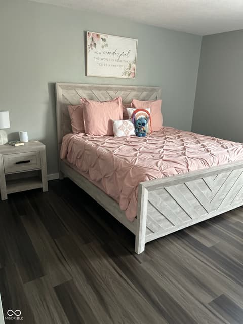 Bedroom at 932 Stave Oak Drive, Beech Grove, IN