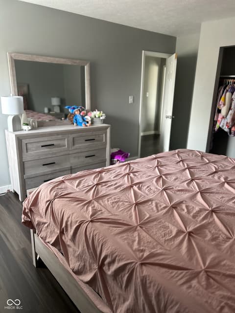 Bedroom at 932 Stave Oak Drive, Beech Grove, IN
