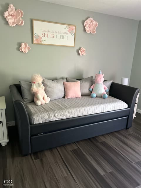 Bedroom at 932 Stave Oak Drive, Beech Grove, IN