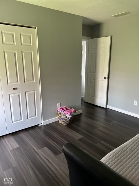 Bedroom at 932 Stave Oak Drive, Beech Grove, IN