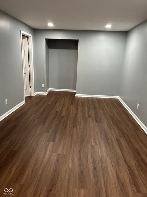 Bonus room at 932 Stave Oak Drive, Beech Grove, IN