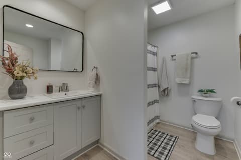 Photo of 146 Parkview Drive, Whiteland, IN