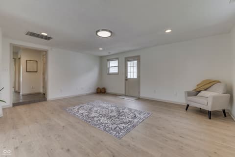 Photo of 146 Parkview Drive, Whiteland, IN
