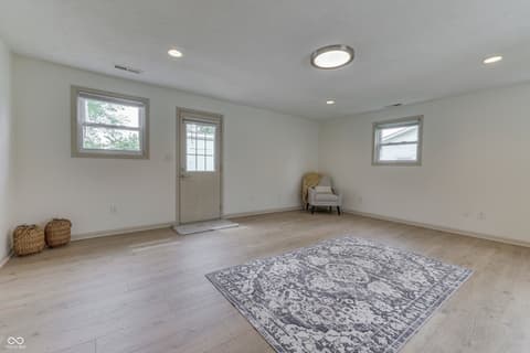 Photo of 146 Parkview Drive, Whiteland, IN