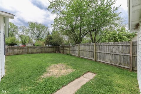 Photo of 146 Parkview Drive, Whiteland, IN