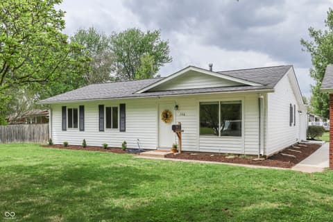 Photo of 146 Parkview Drive, Whiteland, IN