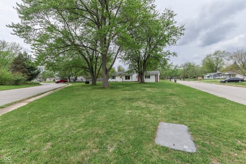 Photo of 146 Parkview Drive, Whiteland, IN