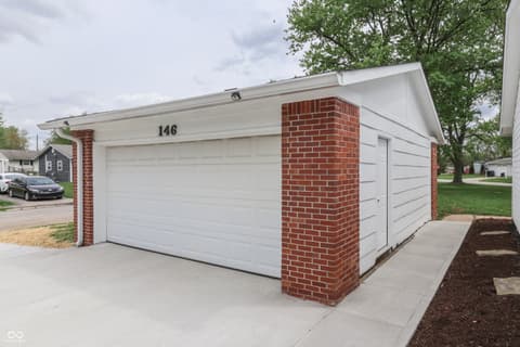Photo of 146 Parkview Drive, Whiteland, IN