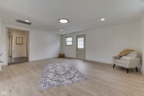 Photo of 146 Parkview Drive, Whiteland, IN