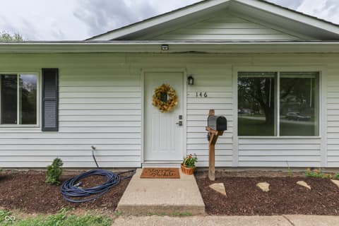Photo of 146 Parkview Drive, Whiteland, IN