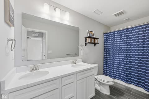 Photo of 4955 Oak Hill Drive, Lebanon, IN