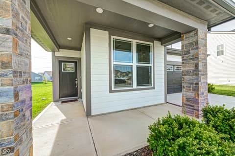 Photo of 4955 Oak Hill Drive, Lebanon, IN
