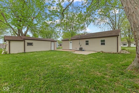 Photo of 339 Parkway Street, Whiteland, IN