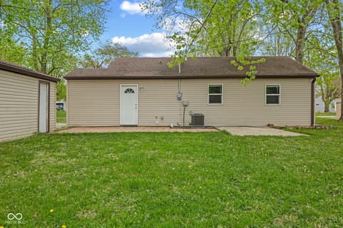 Photo of 339 Parkway Street, Whiteland, IN