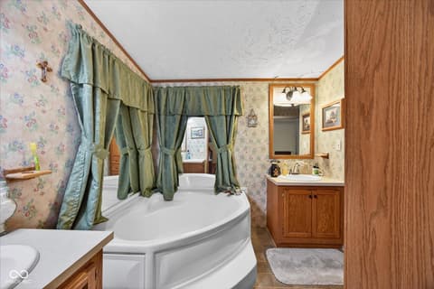 Photo of 2540 S Meridian Road, Mitchell, IN