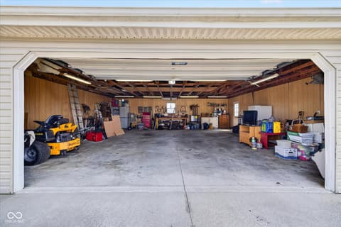 Photo of 2540 S Meridian Road, Mitchell, IN