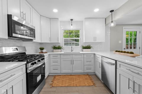 Photo of 5921 Carrollton Avenue, Indianapolis, IN