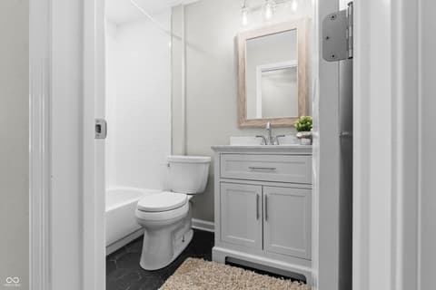 Photo of 5921 Carrollton Avenue, Indianapolis, IN