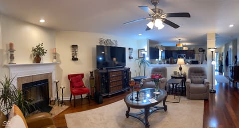 Family room at 3187 Limber Pine Drive, Whiteland, IN